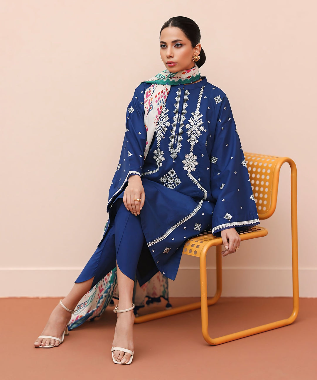 Sapphire Winter Collection Premium Airjet Dhanak Embroidered Unstitched 3PC Suit