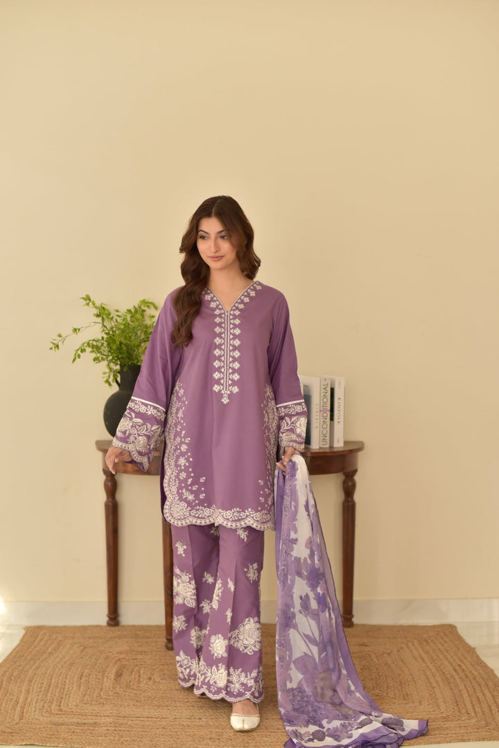 Aneela’S Summer Lawn Embroidered Unstitched 3PC SE-1035