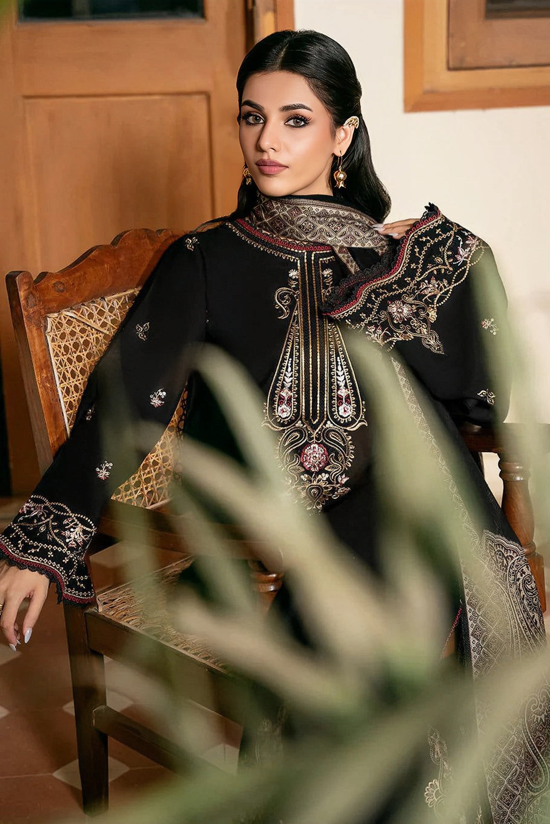 Izel Winter Dhanak Unstitched 3PC Suit