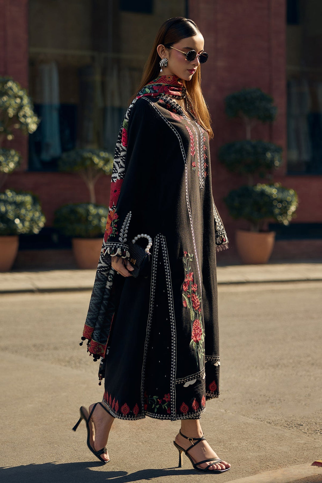 Charizma Summer Lawn Embroidered Unstitched 3PC SE-1055