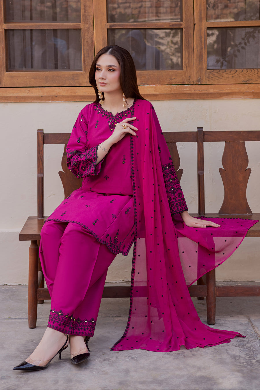 Batik Summer Lawn Embroidered Unstitched 3PC SE-1052