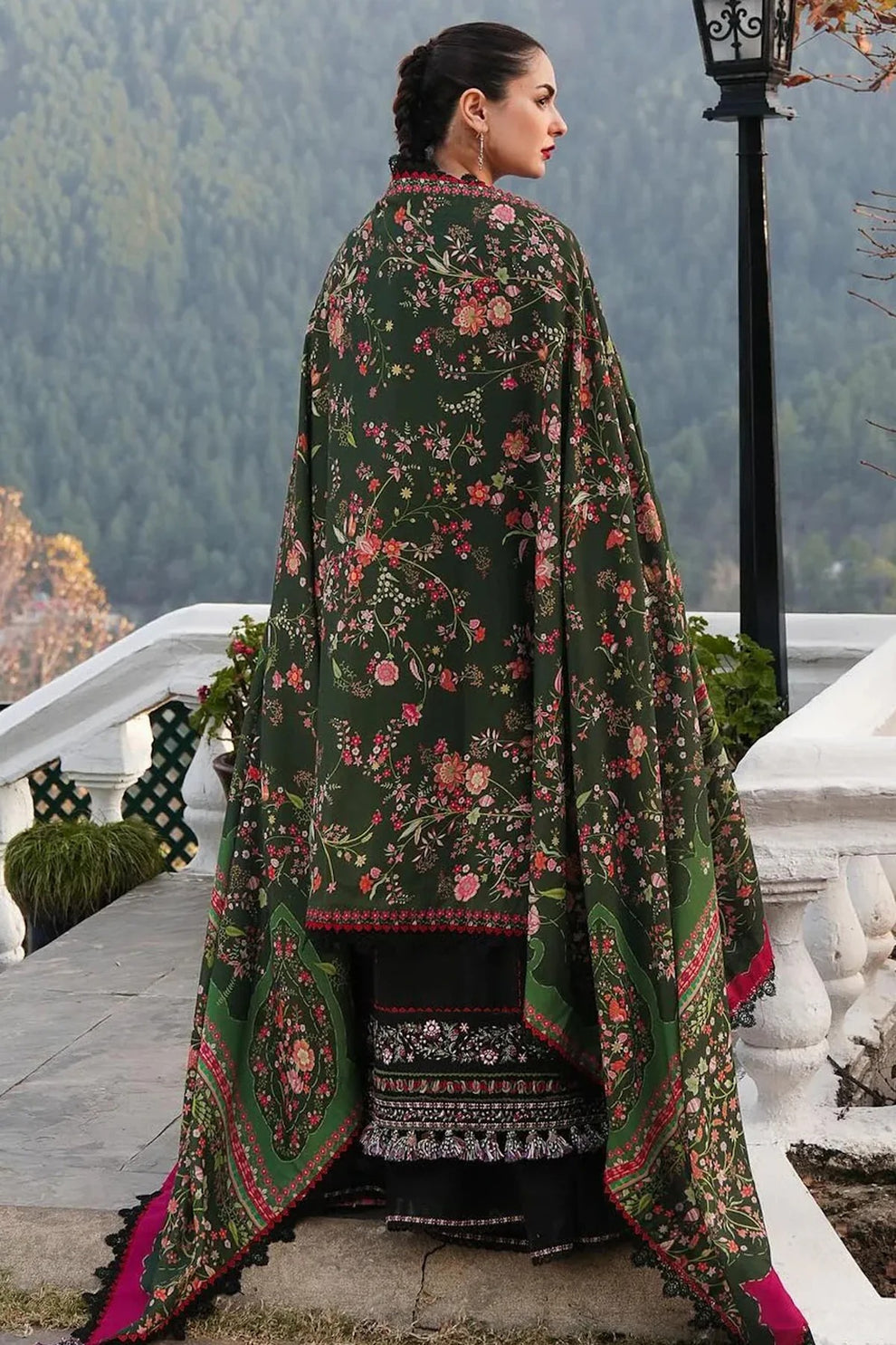 Hussain Rehar Summer Lawn Unstitched 3PC SE-1002