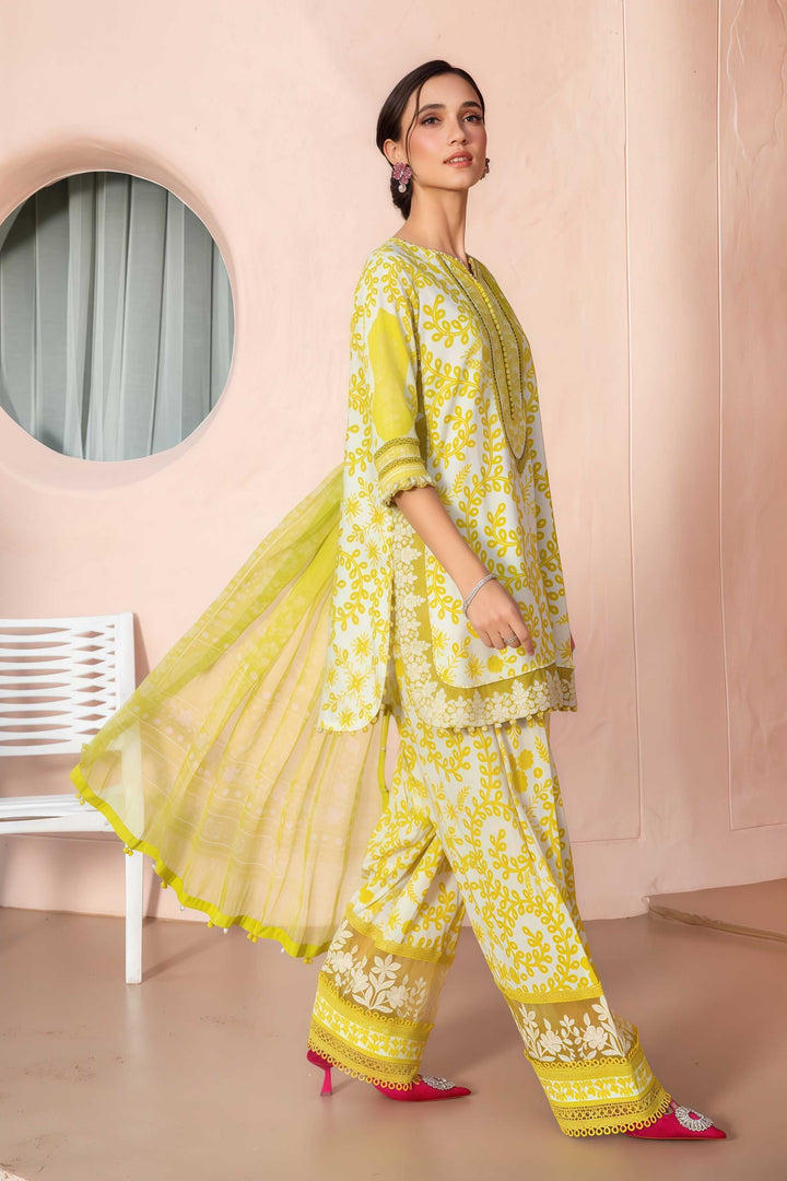Maria.B Lawn 3-Piece Suit with Embroidered Organza Patches & Chiffon Dupatta