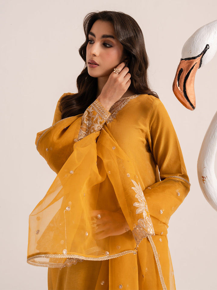 Iznik Chiffon Embroidered Unstitched 3PC LU-2655