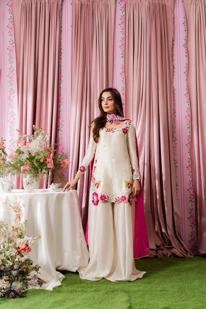 Shanzay Silk Embroidered Unstitched 3PC SK-2435
