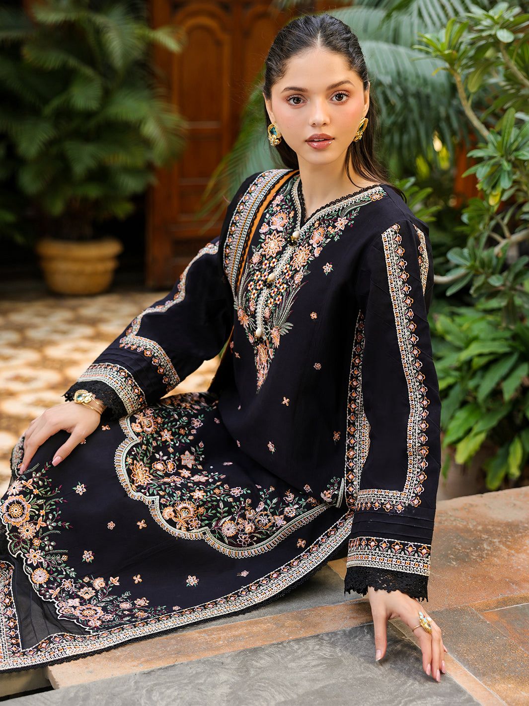 Mahnur Dhanak Embroidered Unstitched 3PC FF-2592