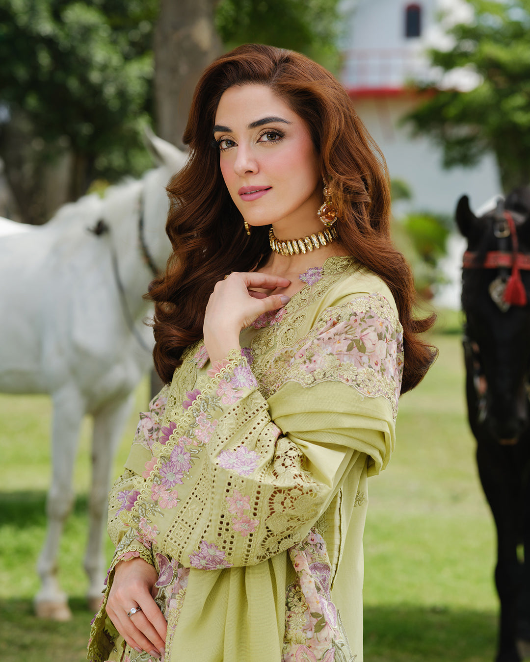 Elaf Summer Lawn Embroidered Unstitched 3PC FS-640