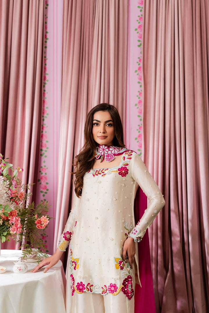 Shanzay Silk Embroidered Unstitched 3PC SK-2435