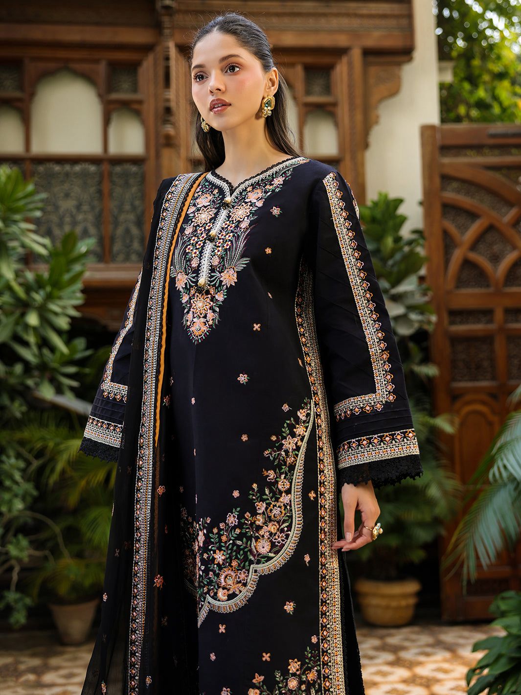 Mahnur Dhanak Embroidered Unstitched 3PC FF-2592