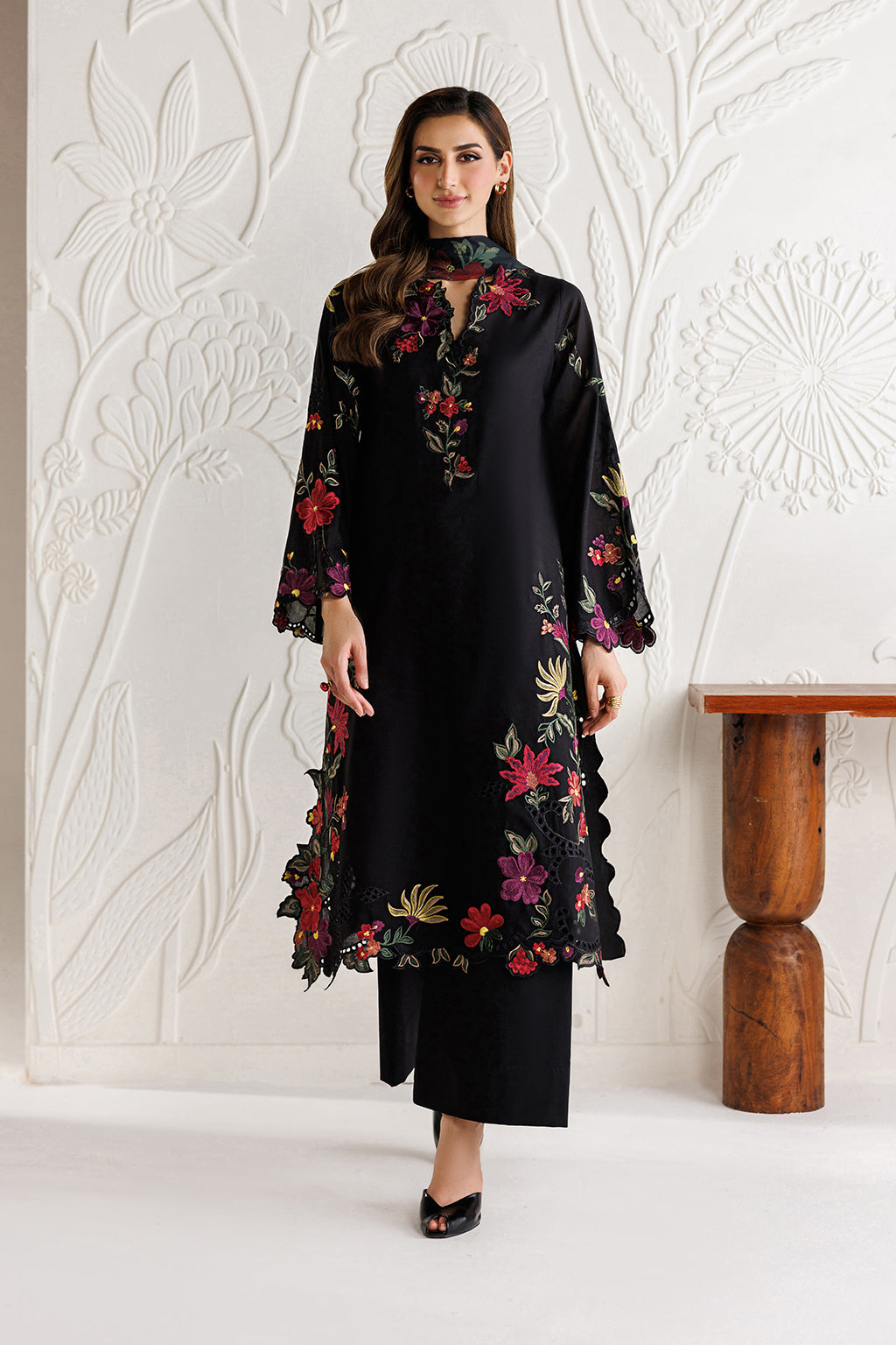 Iznik Chiffon Embroidered Unstitched 3PC LU-1230