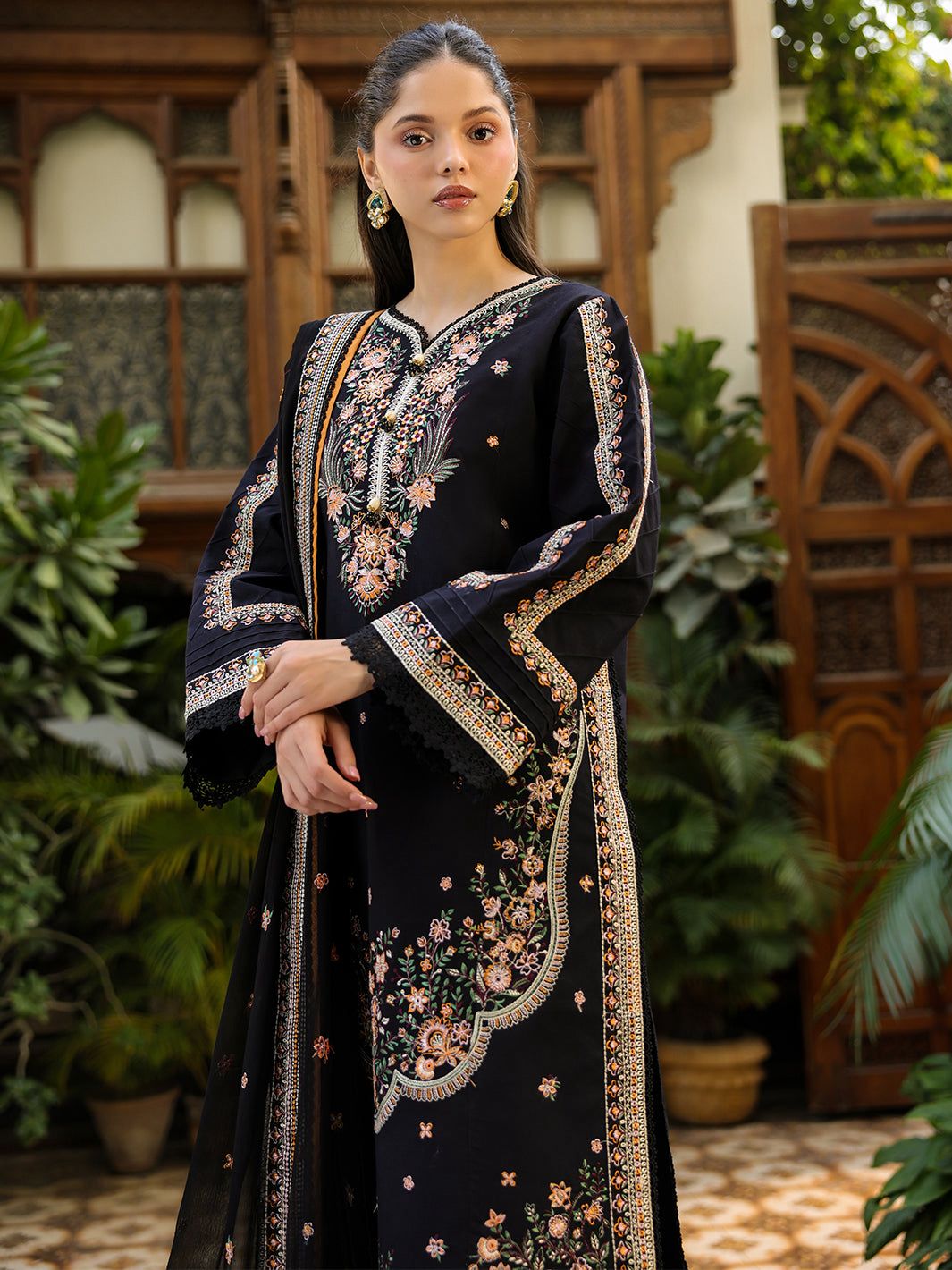 Mahnur Dhanak Embroidered Unstitched 3PC FF-2592