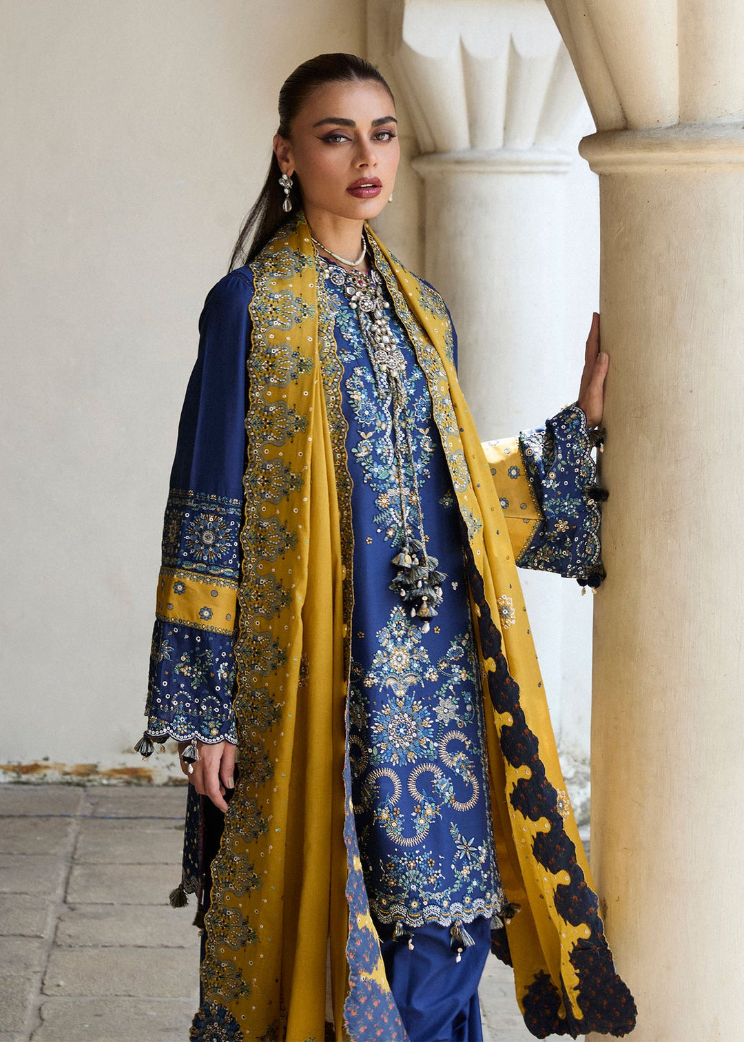 Hussain Rehar Dhanak Embroidered Unstitched 3PC FF-2587