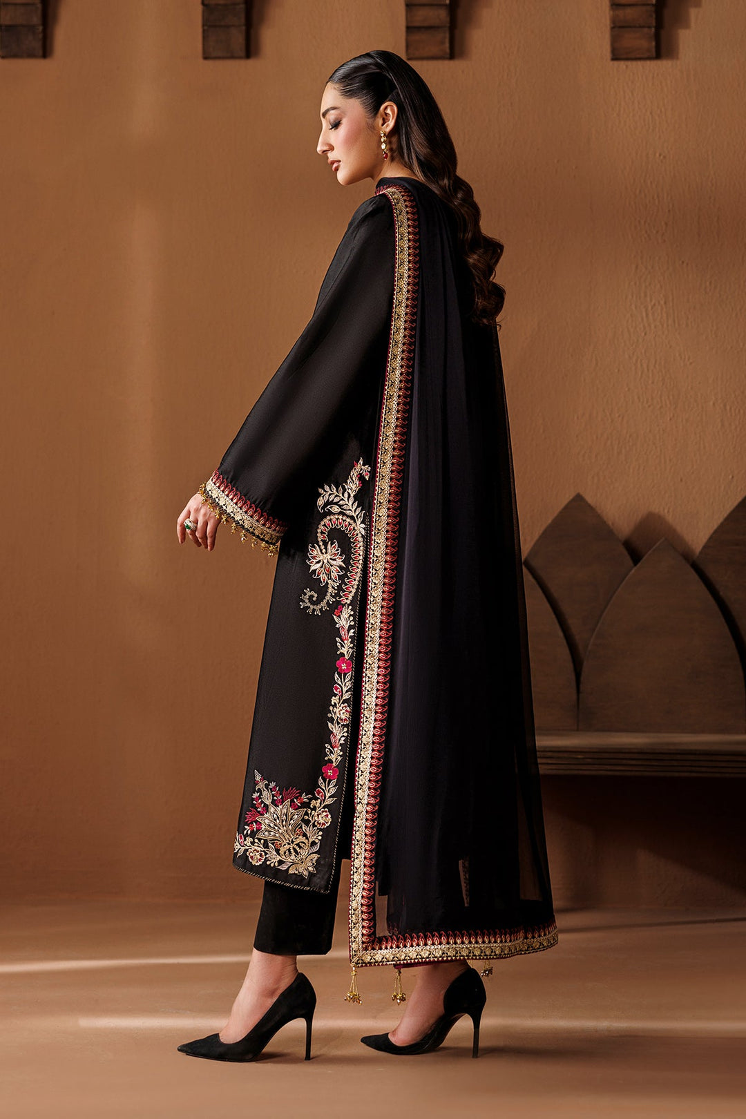 Baroque Dhanak Embroidered Unstitched 3PC FF-2452