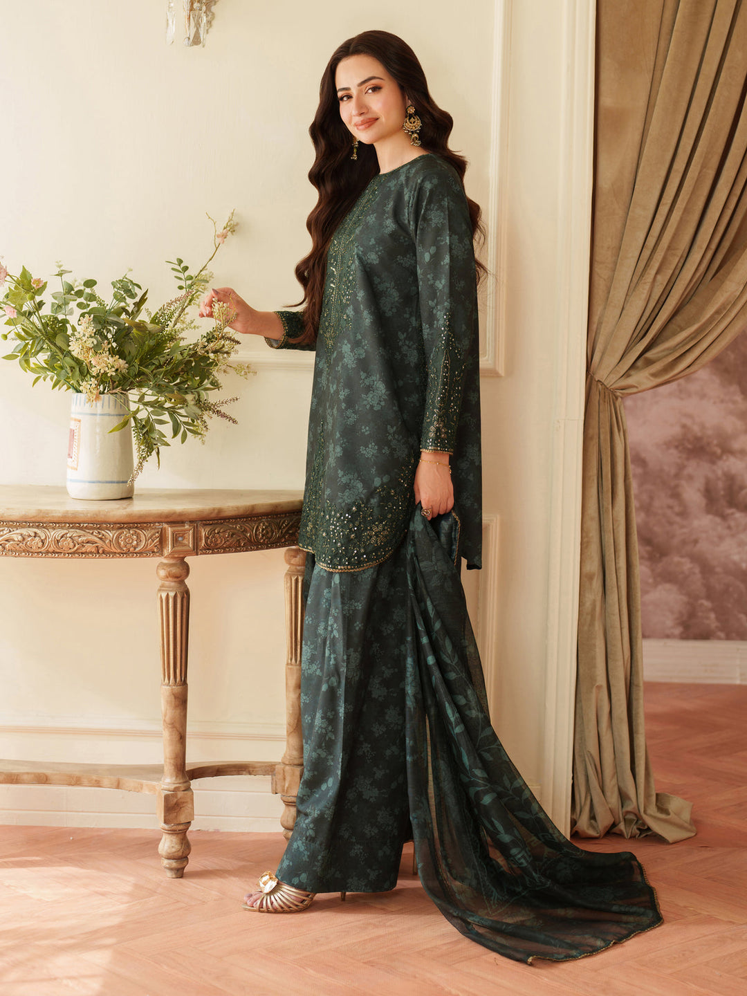 Mohagni Summer Lawn Embroidered Unstitched 3PC LU-1081