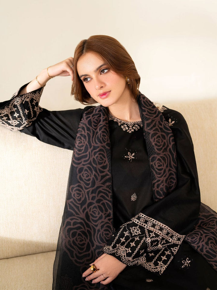 Laam Summer Lawn Embroidered Unstitched 3PC SE-1049